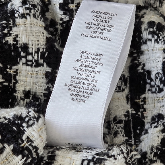 💖 Host Pick💖 Gabby Skye V-Neck Button-Front Tweed Mini Dress - Picture 6 of 11